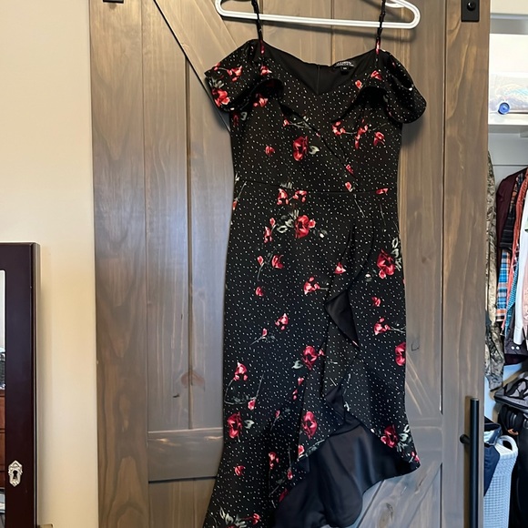 Off the shoulder dress - Picture 1 of 5